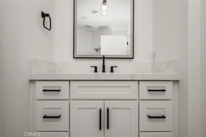 402 Rockefeller #315 photo 19