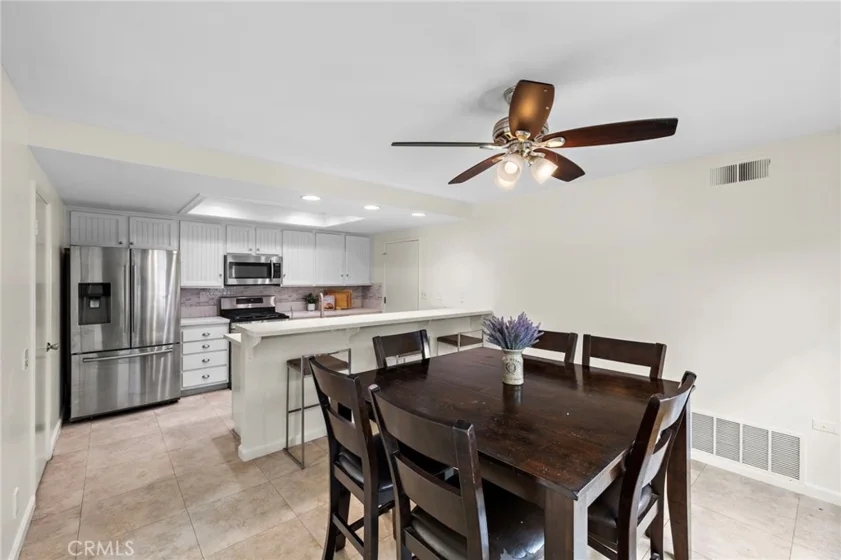 24772 Stratton photo 8