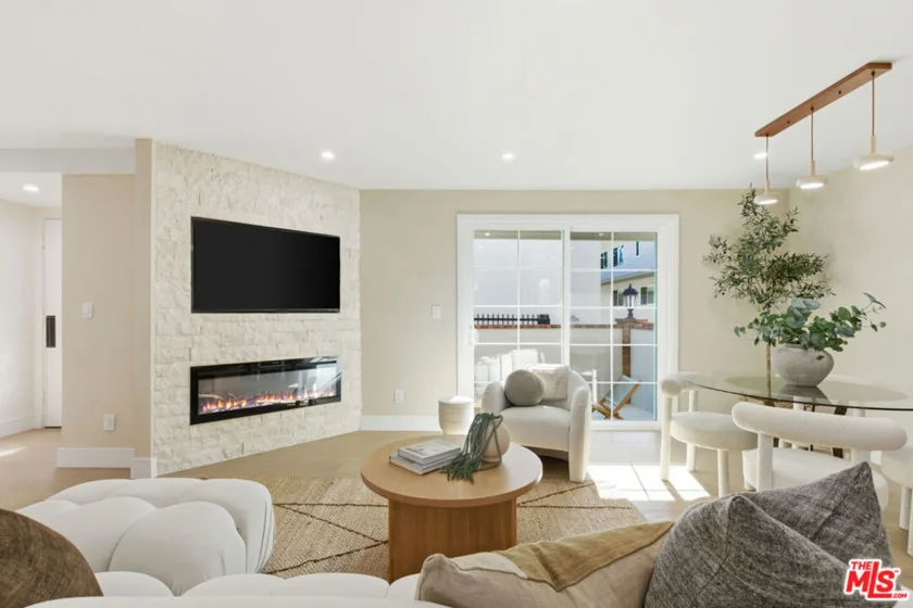 4738 La Villa Marina #A photo 13