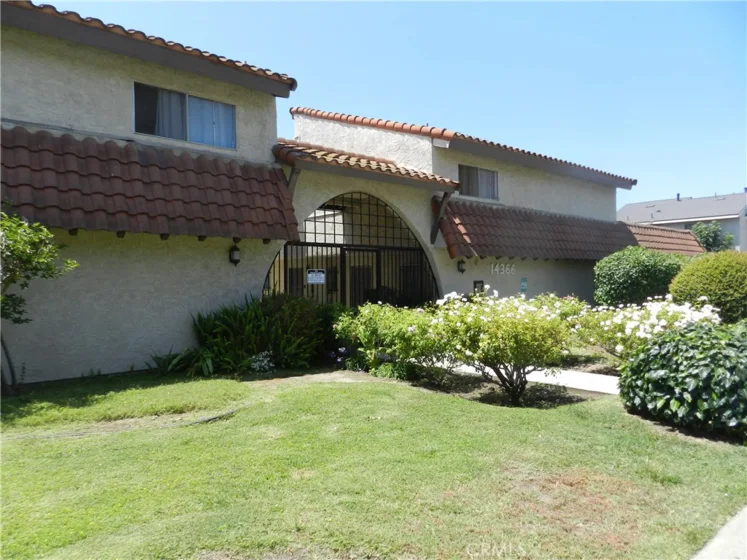 14366 Plummer Street #18 photo 1