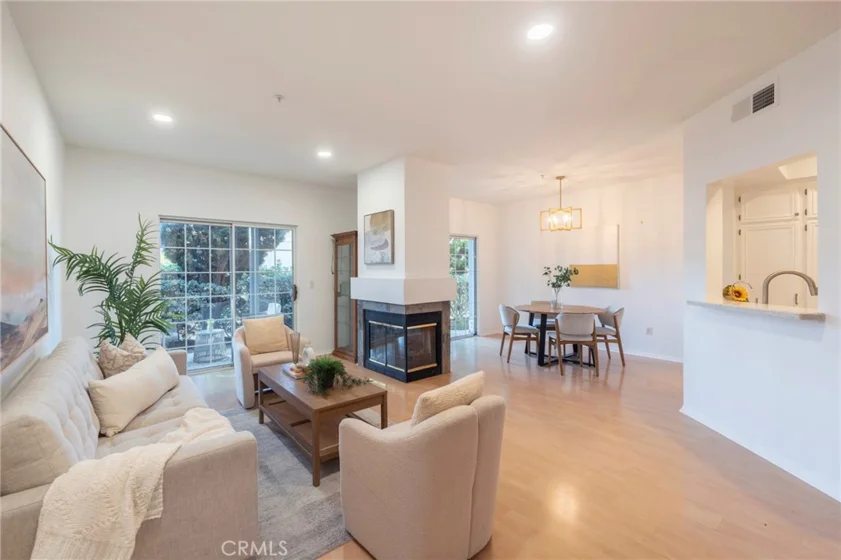 20151 Sealpoint Lane #109 photo 1