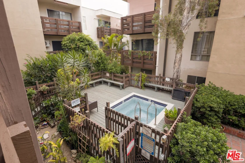 320 S Ardmore Avenue #136 photo 8