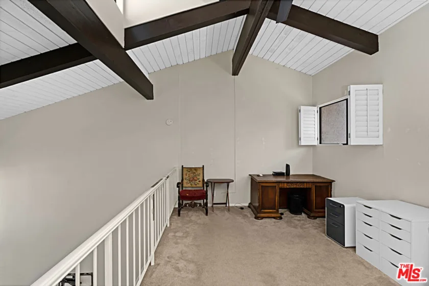 1925 S Beverly Glen Boulevard #40 photo 17