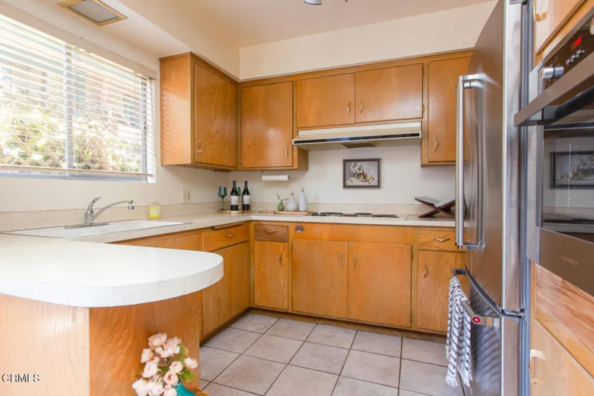 537 S Euclid Avenue #2 photo 9
