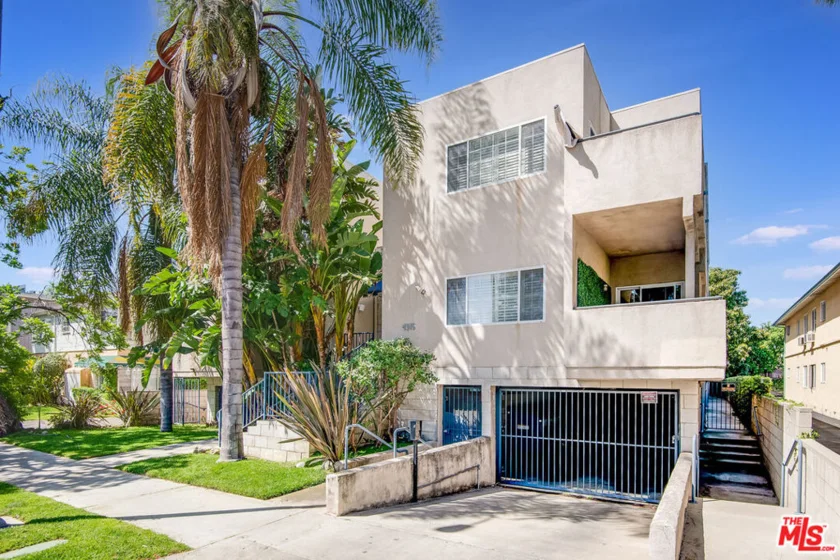 4915 Coldwater Canyon Avenue #2 photo 1