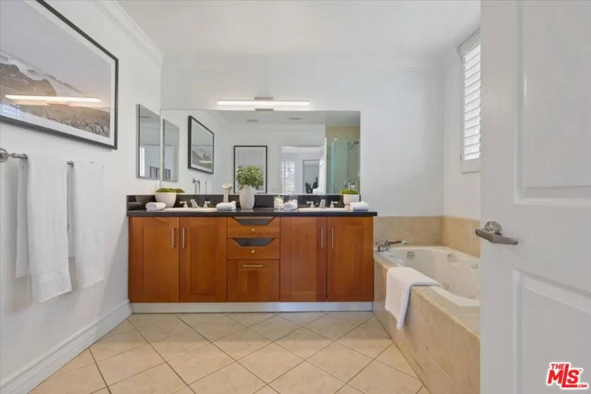 107 N Swall Drive #303 photo 9