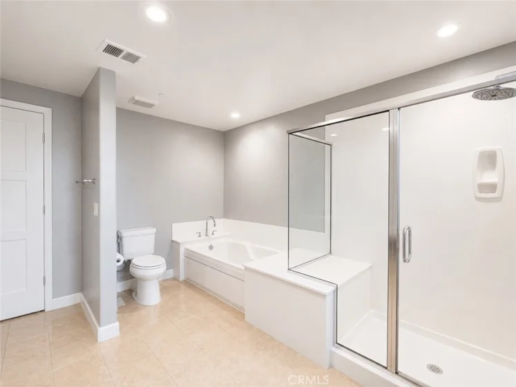 14412 Killion Street #310 photo 16