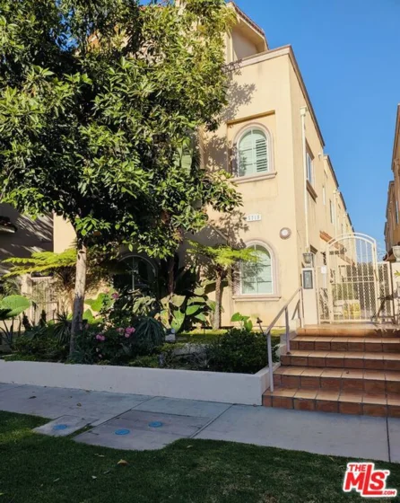 5719 Camellia Avenue #109 photo 1