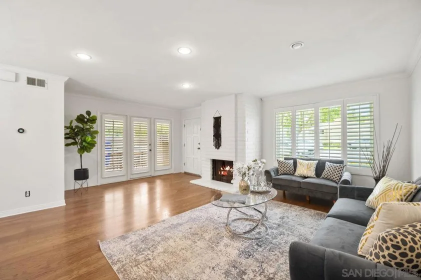 17535 Fairlie Road photo 1