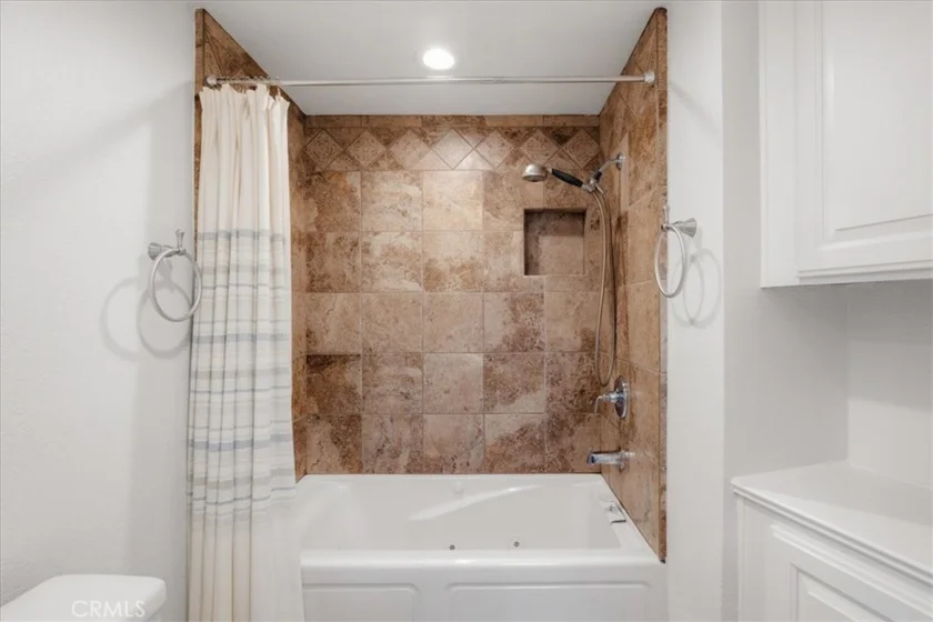 121 Santa Rosa Court photo 9