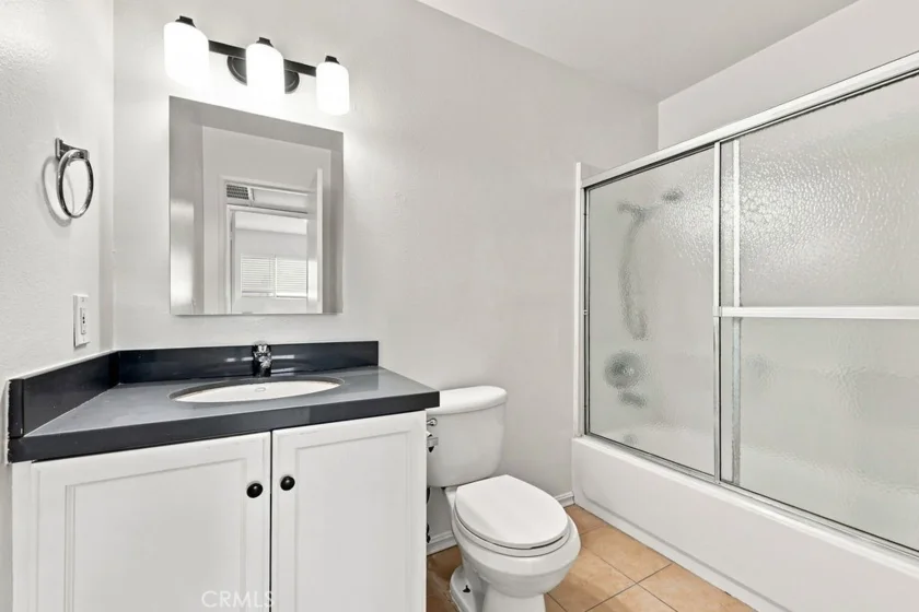 18350 Hatteras #211 photo 14