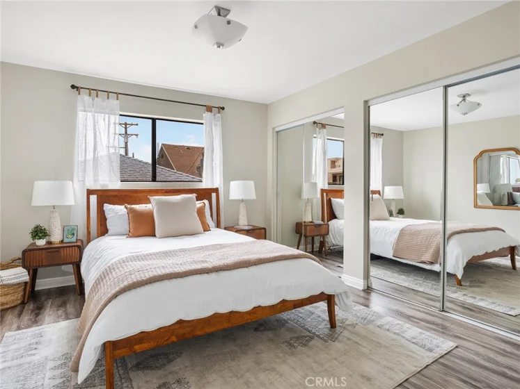 635 E Elmwood Avenue #203 photo 13