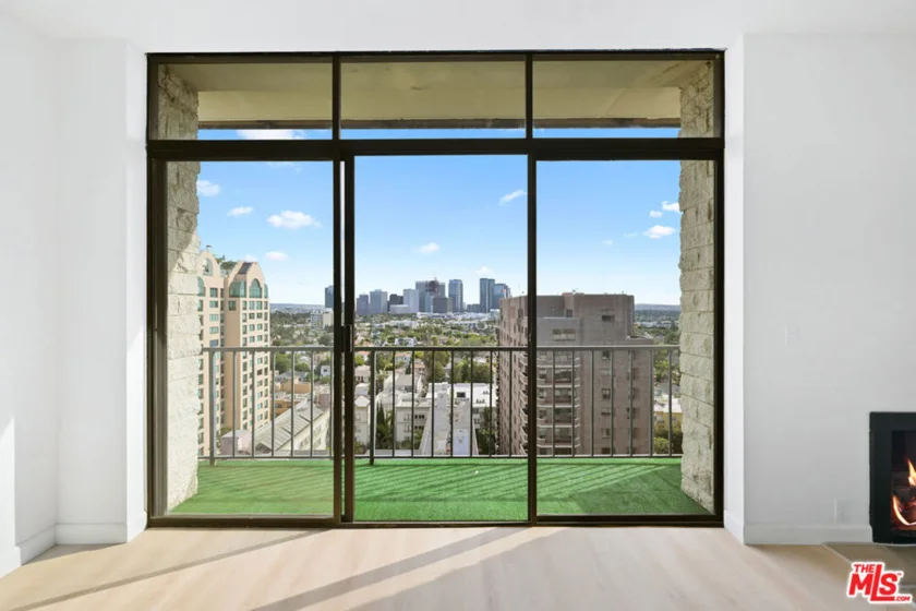 10535 Wilshire Boulevard #1803 photo 7