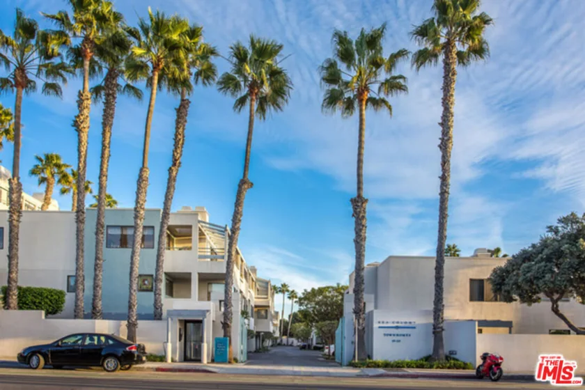 20 Ocean Park Boulevard #11 photo 1