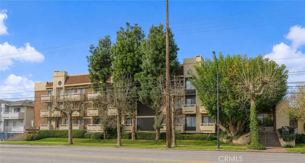 365 W Alameda #207 photo 2