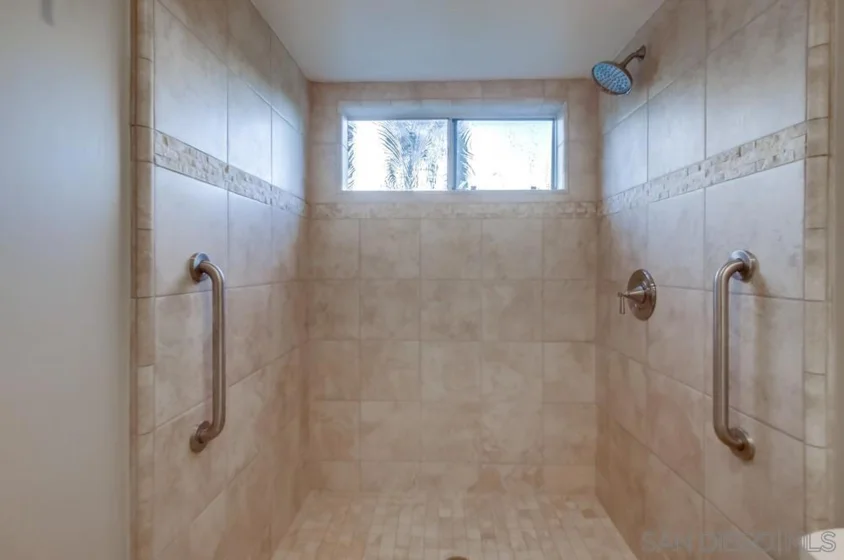 12566 Calle Tamega #108 photo 40
