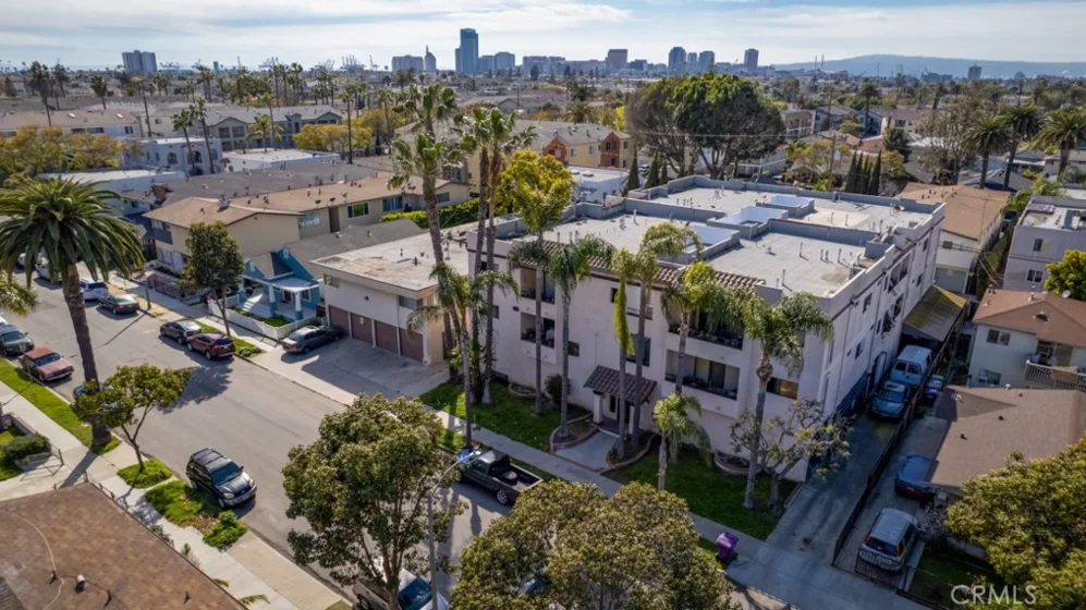 841 Gardenia Avenue #307 photo 1