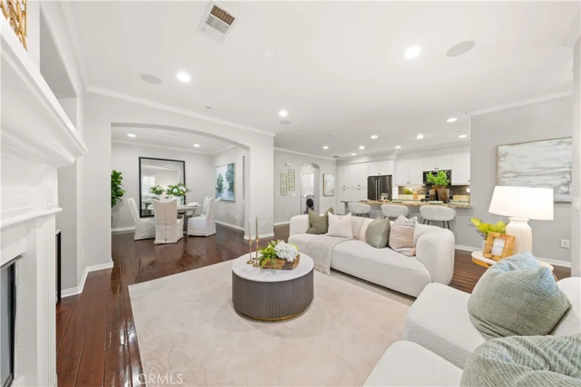 15210 Linden Way photo 1