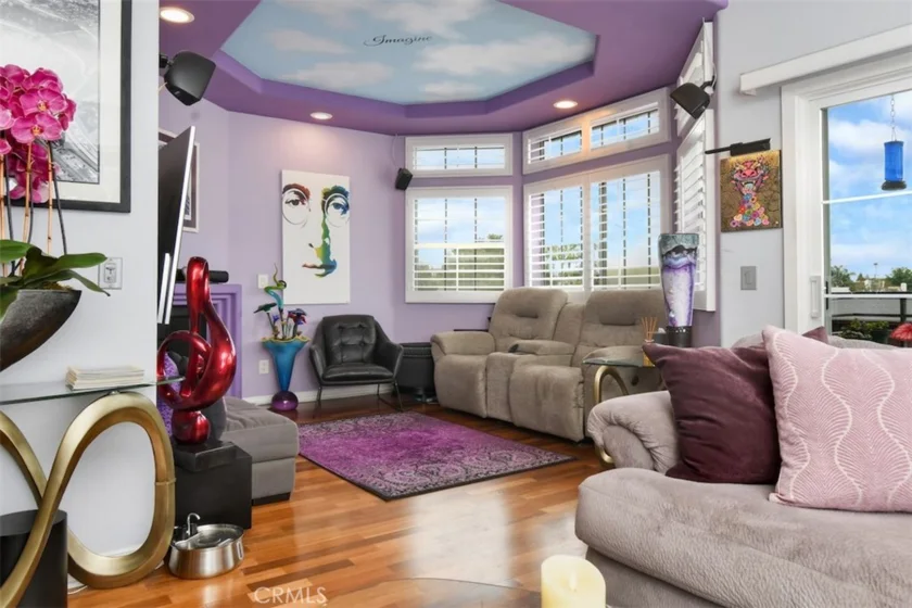 4455 Hazeltine #208 photo 9