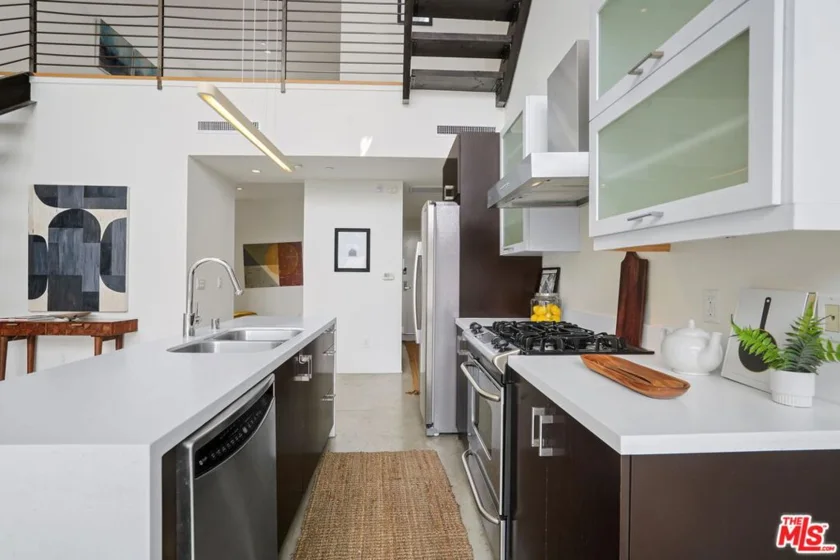 803 Wilcox Avenue #10 photo 8