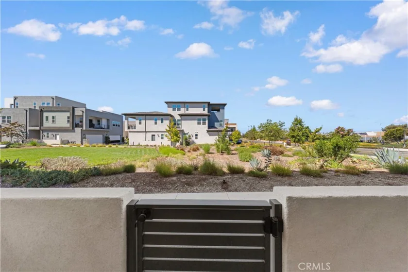 275 Sash photo 35