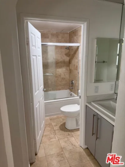 620 S Gramercy Place #339 photo 5