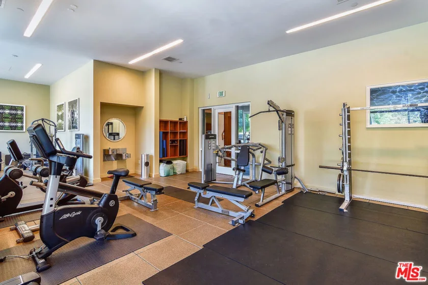 1705 Ocean Avenue #502 photo 29