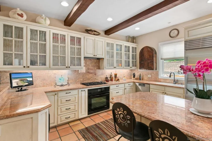 763 G Avenue photo 32