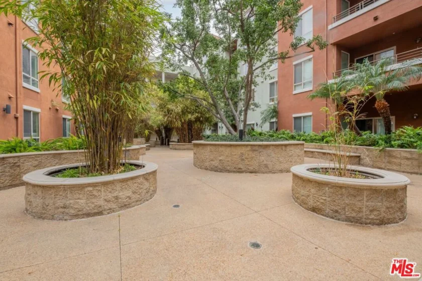 100 S Alameda Street #204 photo 65