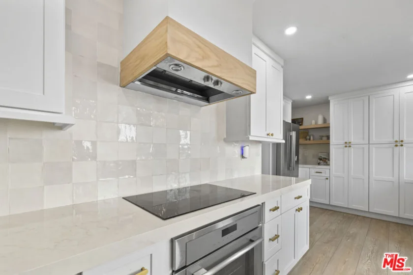 10720 Ohio Avenue #21 photo 11