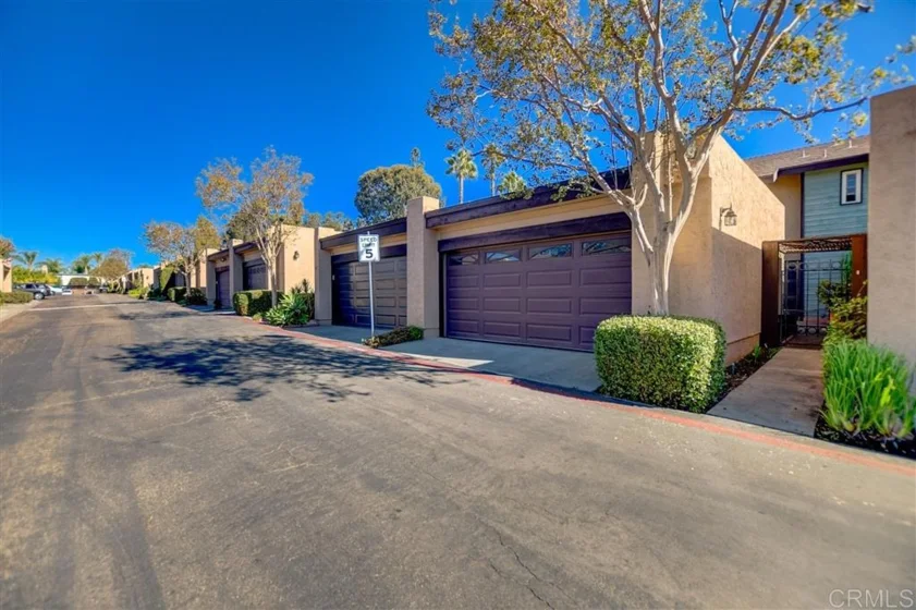 140 E El Norte Parkway #61 photo 1