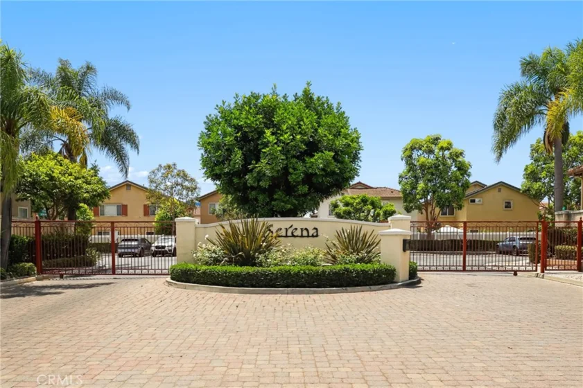 2 Serena Way photo 36