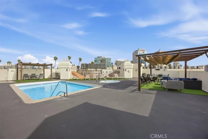 620 S Gramercy Place #130 photo 34
