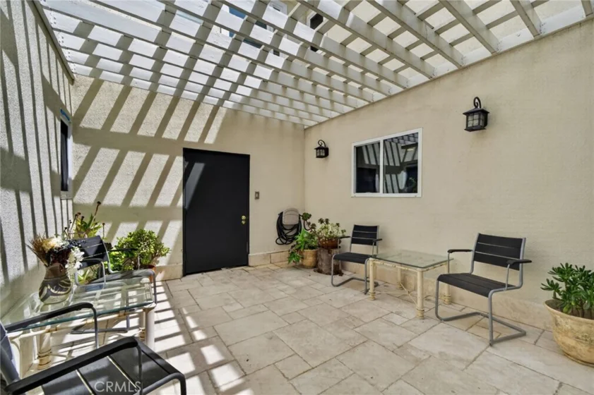 610 S Orange Grove Boulevard #5 photo 36