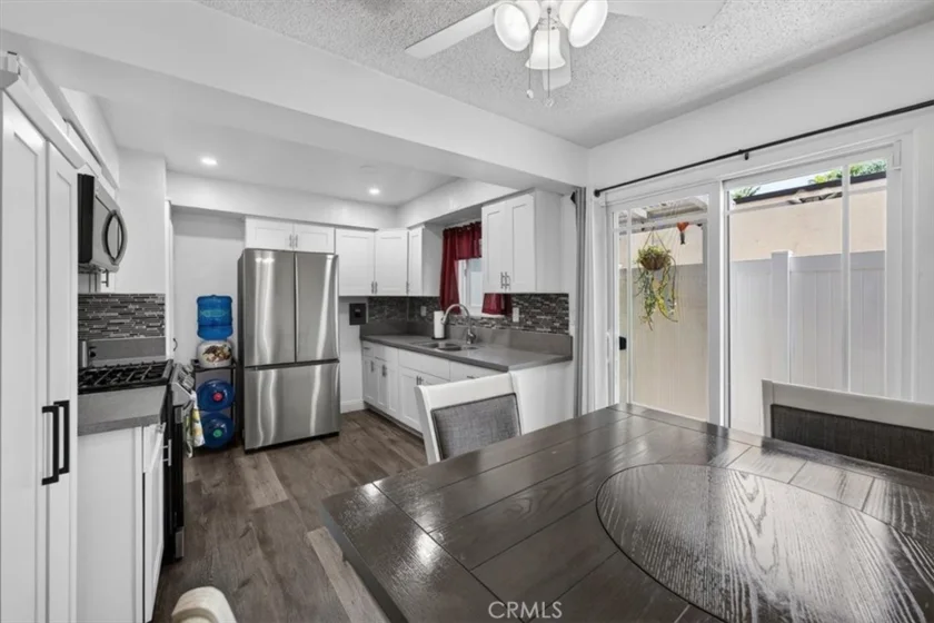 8788 Valley View #C photo 7