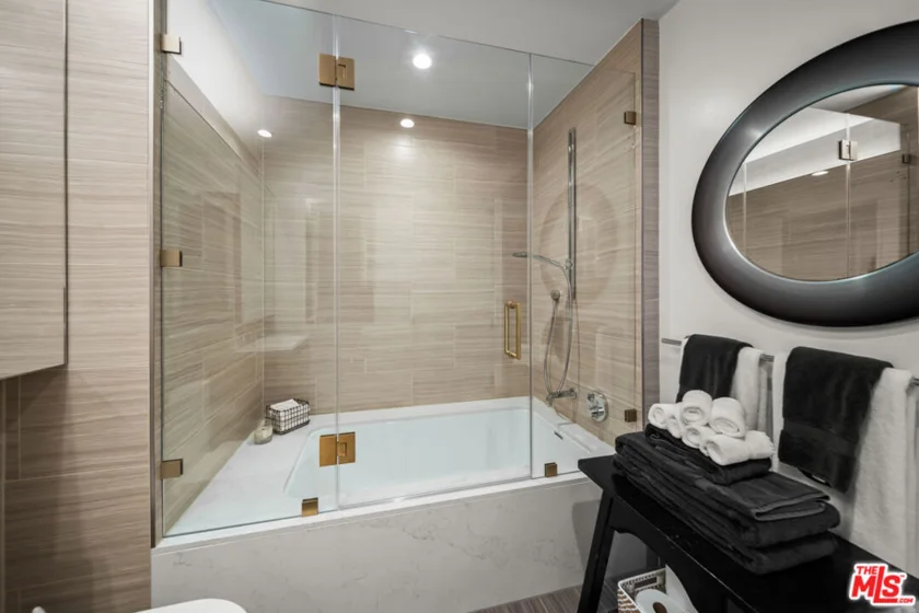 877 Francisco Street ##1715 photo 19