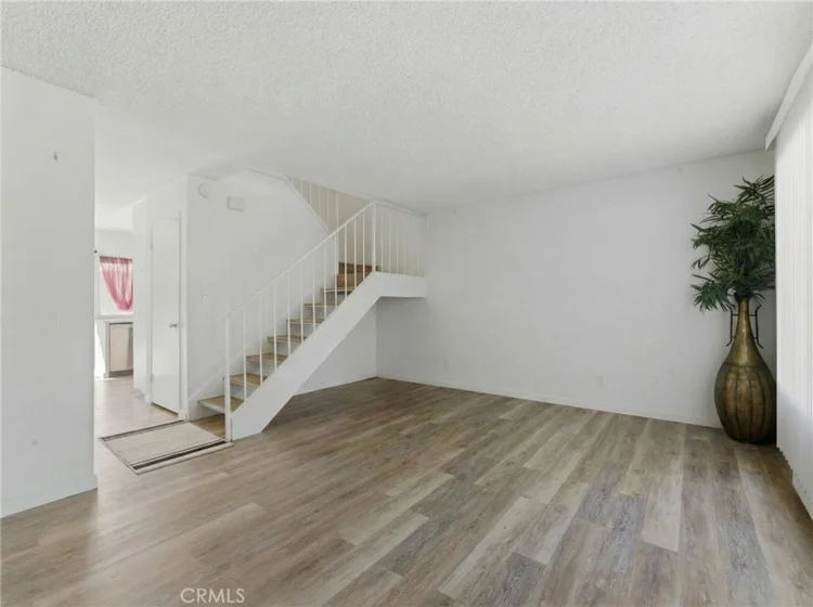 7085 Fulton photo 5