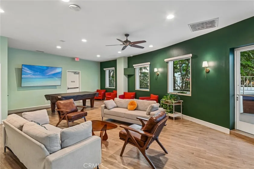 700 E Ocean Boulevard #2801 photo 37