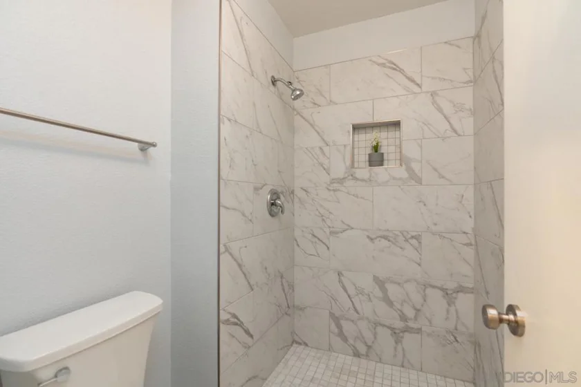 3286 Caminito Eastbluff #114 photo 14