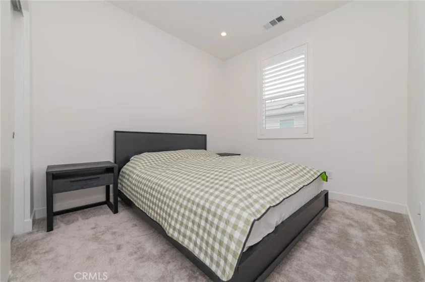 1314 W Bushell Street photo 23