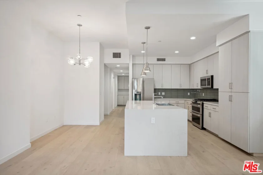 1746 Garfield Place #101 photo 28
