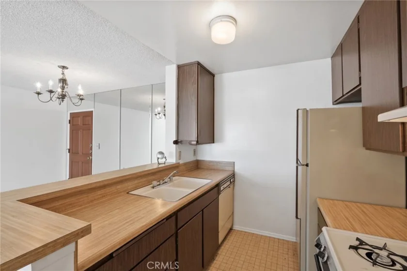 18645 Hatteras Street #234 photo 33