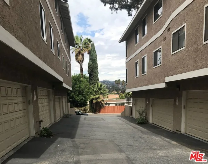 208 W Olive Avenue #B photo 1
