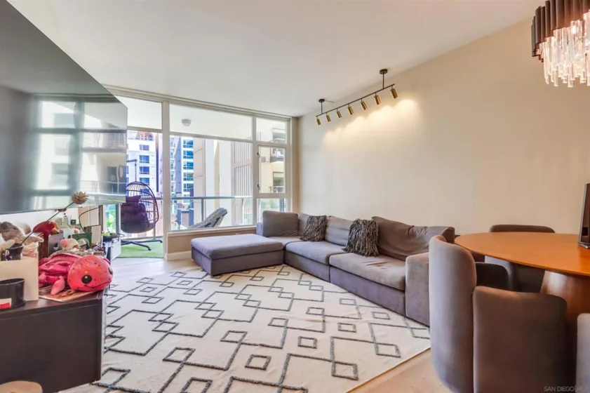 427 9th Avenue #409 photo 2
