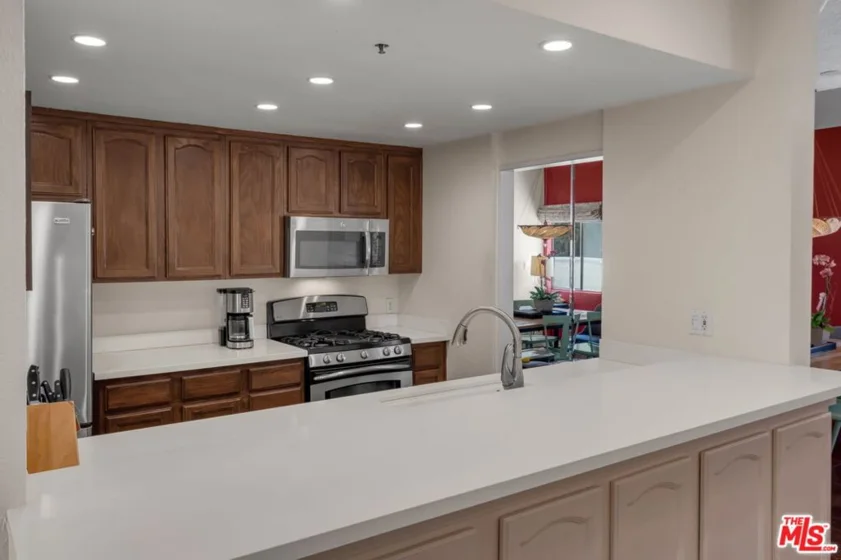 1722 Malcolm Avenue #304 photo 11