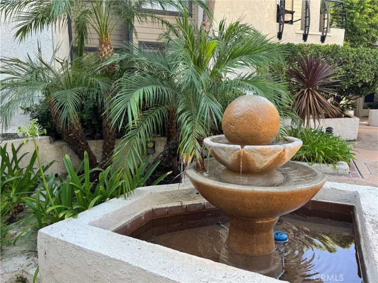 437 E Palm Avenue #207 photo 2