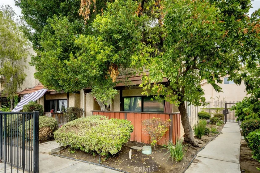 14435 Plummer Street #23 photo 1