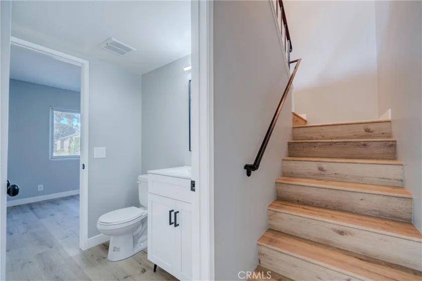 750 Hartford Lane photo 18
