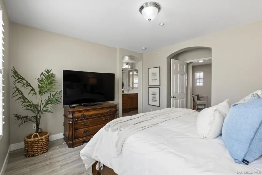 10505 Zenor #21 photo 8