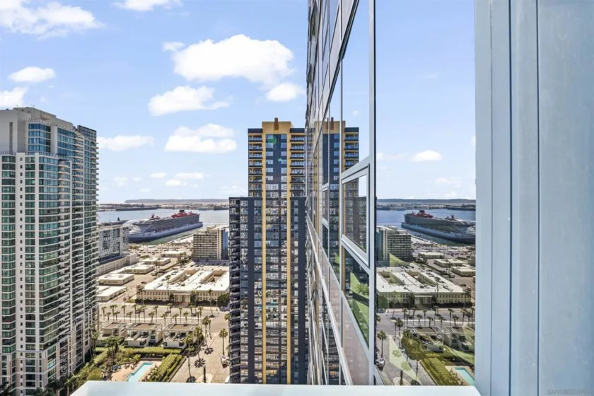 1388 Kettner Boulevard #2706 photo 8